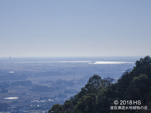 画像：2018/01/01　みかも神社から谷中湖を望む