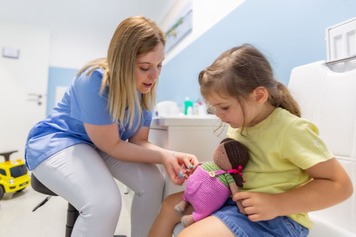 Kinderpraxis Weiz Dr. Mayer Eltern-Kind-Pass Heft Sonographie