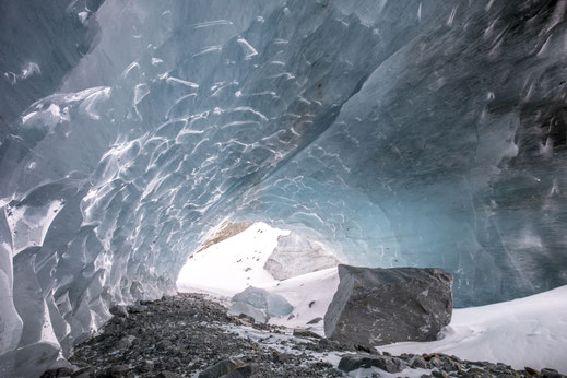 Winterwanderung zu den Gletscherhöhlen