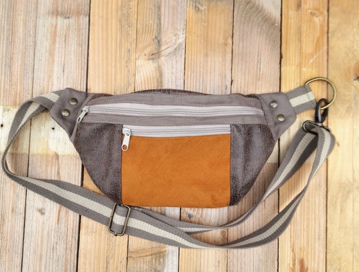 sac banane pour homme, pratique et original en faux cuir taupe et cuivré, toile de coton taupe, banane coloré