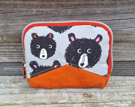 petit portefeuille zippé pour femme en liège orange et tissu avec ours rigolos, portefeuille minimaliste mignon, idée cadeau pour femme ou maman original et pratique