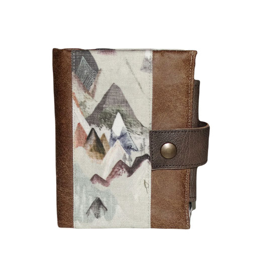portefeuille compact  pour homme, cuir vegan, faux cuir marron, tissu gris paysage, nature,outdoor, montagne,  porte-cartes, 3 volets, cadeau homme artisanal