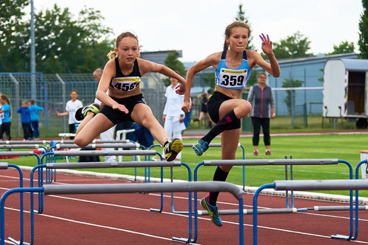 Flink, flinker, Kiara. Nur 10,05 Sekunden benötigte die Elfjährige für die 60 Meter Hürden in Zwickau. Damit führt sie in dieser Disziplin die inoffizielle Deutsche Bestenliste in der Leichtathletik-Datenbank.de an.