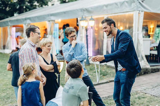 Programm für Jugendweihe Konfirmation Geburtstag Hochzeit Familienfeier oder Firmenfeier planen, Künstler buchen