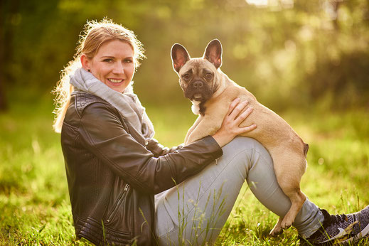 Tierfotograf Hundefotograf Fotograf Fotostudio Hund Welpe Welpen Hunde Fotoshooting Rheinfelden Lörrach Basel Freiburg im Breisgau Bern Schweiz Zürich Hundefotografie Hundeshooting Hundefotoshooting Hundefotos Hundeportrait Hundeporträt Rassehund