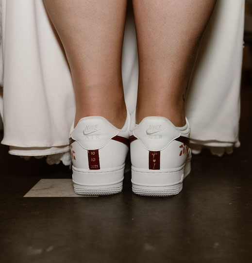 achterkant sneakers met trouwdatum