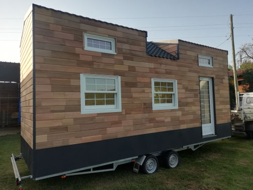 tiny house réalisée par " les tiny houses de petit jean
