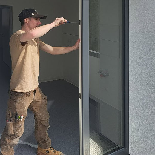 Fensterreparatur: Nachstellung von Fensterflügeln
