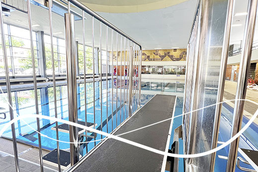 Sprungturm im Hallenbad Achim