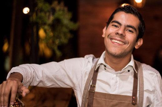 Entre la cocina y la barra debe existir trabajo en equipo