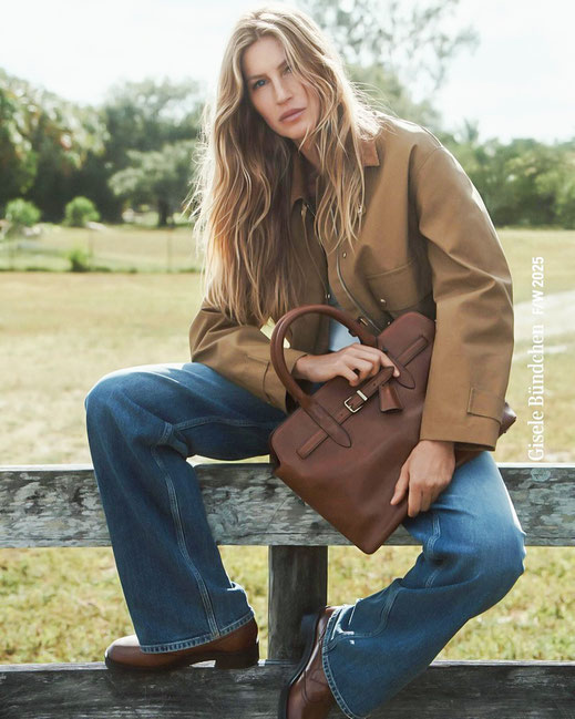 Canvas Style mit Gisele Bündchen & Marc O´Polo Gisele Bündchen trägt die neue Herbst-Winter-Kollektion 2025 von Marc O’Polo mit einer Lässigkeit, die zeitlos wirkt und dennoch fest im Hier und Jetzt verankert ist | Hot Port Life & Style Blog