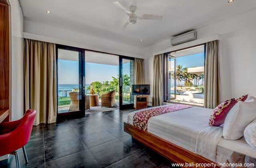 Keramas beachfront villa for sale