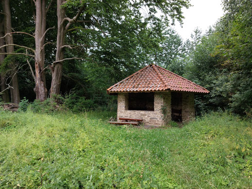 Schutzhütte am Dachtelfeld