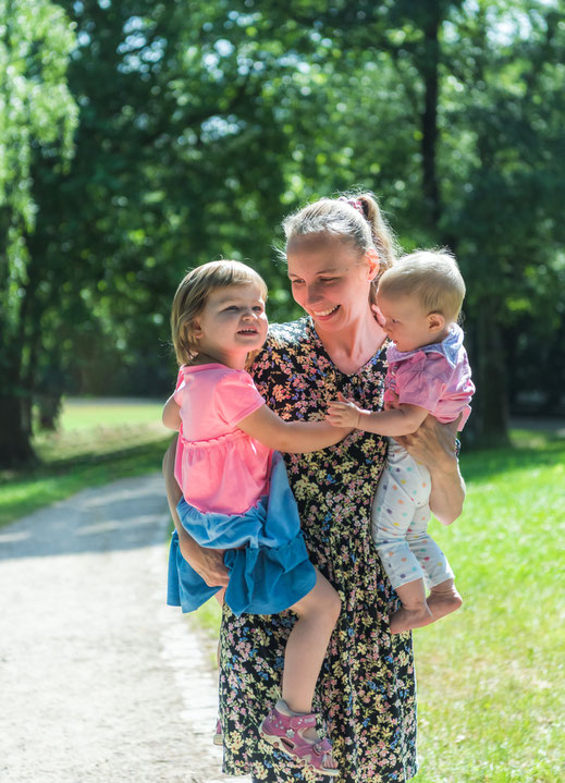 Mama mit zwei Kindern