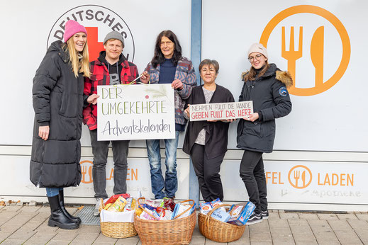 Das SAF Kirchheim - Fachlehrerausbildung für musisch-technische Fächer -  spendet an den Tafelladen in Kirchheim