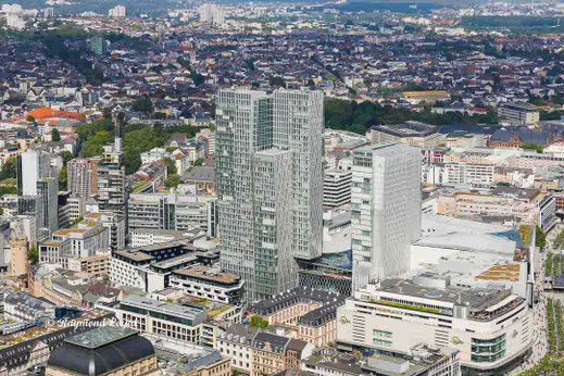 frankfurt city skyline image