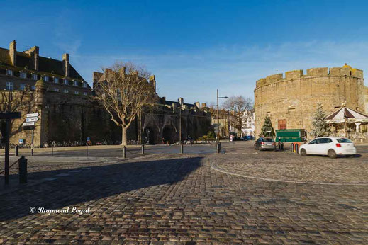 saint malo old town image
