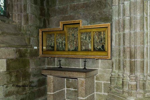 mont saint-michel side chapel altar