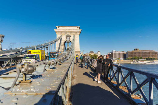 budapest chain bridge