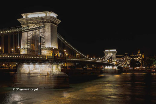 budapest chain bridge