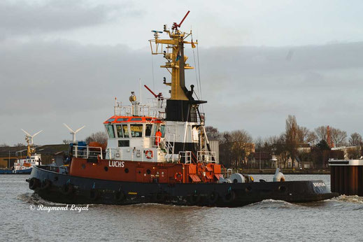 brunsbuettel locks kiel canal
