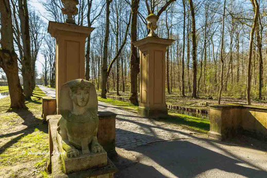 nordkirchen shpinx sculpture