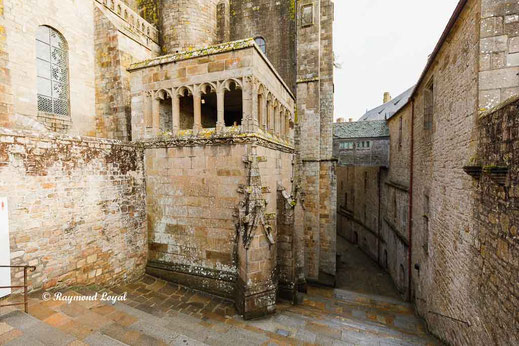 mont saint-michel abbey