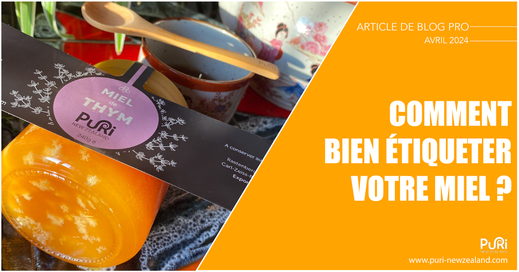 Pot de Miel de Thym de 240g de Nouvelle-Zélande couché sur une table pour se faire étiqueter