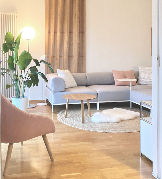 lWohnberatung, Einrichtungsberatung, Einrichtungshilfe, Inneneinrichtung, Wohnkonzept, Raumkonzept, Einrichtungskonzept, Raumgestaltung, aemilia interior, Moodboard, Interiordesign, Grundriss, Farbkonzept, Raumplanung, Visualisierung, Lamellenwand, Noah