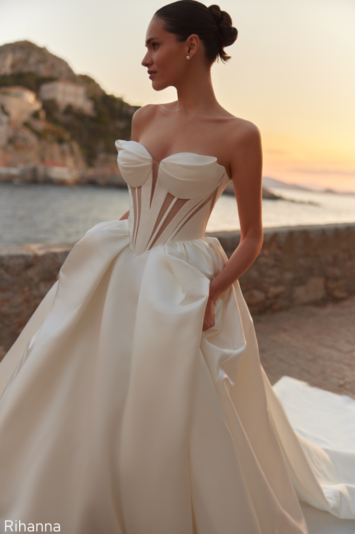 Brautkleider in Berlin Charlottenburg bei Anactacia Berlin Brautmoden, Rillianse Kollektion, Brautmode 2026,