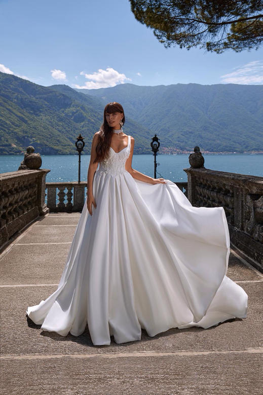Amore Como Collection, Brautmode Berlin, Brautkleider Berlin, A-Linie Brautkleid,