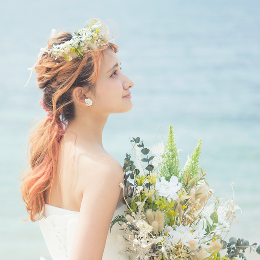 結婚式に付けたいヘッドドレスやヘアアクセサリーや花冠