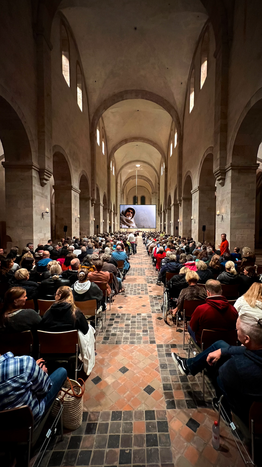 Kinovorführung in der Basilika von "Der Name der Rose" 2023 © Christian Düringer