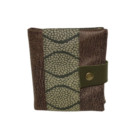 Petit portefeuille compact homme, couleurs de la  nature faux cuir  marron taupe  tissu kaki vert motif végétal 2 volets fait-main en France
