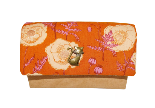 compagnon femme faux cuir beige, tissu orange avec des coquelicots , cadeau femme