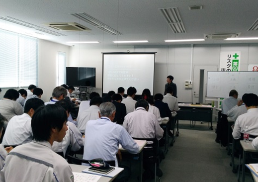 江川佳代　整理収納コンサルタント　企業　法人向け講演会　セミナー　社員研修