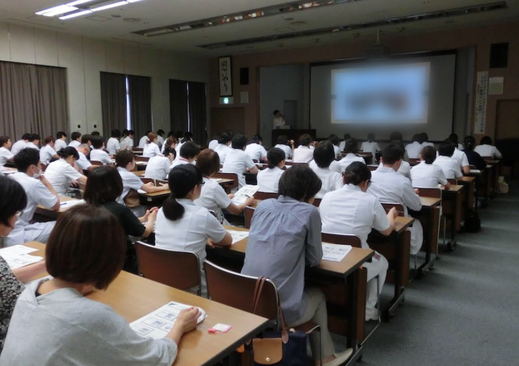 江川佳代　整理収納コンサルタント　企業　法人向け講演会　セミナー　社員研修