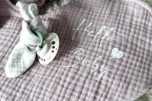 Schnuller- Tuch Schnuffeltuch Schmetterling personalisiert Geschen für Babys zur Geburt Handmade Hamburg www.canenya.de
