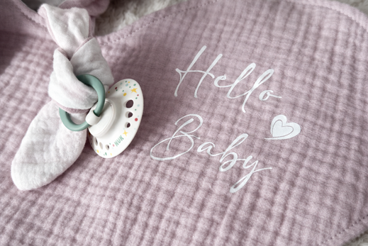 Schnuller- Tuch Schnuffeltuch Schmetterling personalisiert Geschen für Babys zur Geburt Handmade Hamburg www.canenya.de