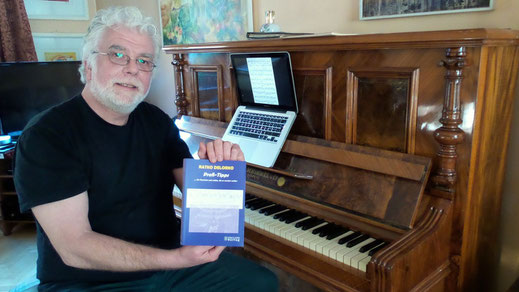 The book on the piano. Published by staccato-verlag.de. At the moment available only in German language.