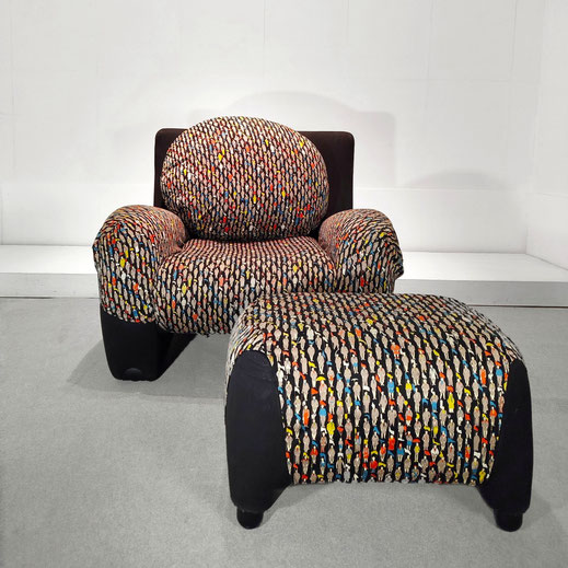 Toshiyuki Kita Coll. Gaetano Pesce  Mfr. Cassina  "Times" Armchair, Ottoman  Steel, Foam, Cotton Fabric  Italy, 1987