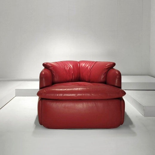 Alberto Rosselli  "Confidential" Lounge Chair for Saporiti  Hard Plastic, Steal, Injected Foam, Leather  Italy, 1972 - PN.Modern pnmodern