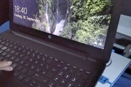 digital nomad, working from everywhere, working and traveling