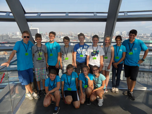 Vlnr hinten: Betreuer Sascha Richter, Simon Heere, Mark Brand, Alexander Schmelz, Christopher Schmelz, Tobias Leswal, Johanna Schaub, Fabienne Schmallenbach, Betreuer Max Plünneke Vlnr vorn: Paula Brede, Finnja Klossok, Anna Rebelein, Jolanthe Kalinowski