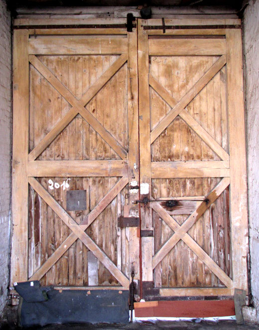 Ancienne porte de la prison d'Amiens- Photo: Jacques Fouré