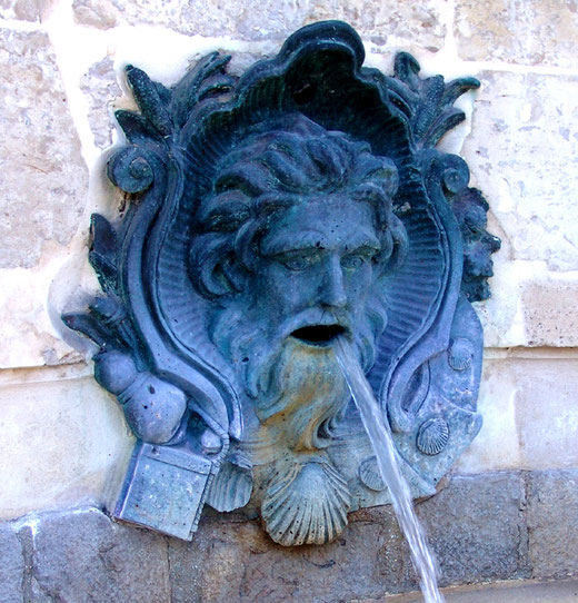 Mascaron de la Fontaine Saint-Jacques à Amiens