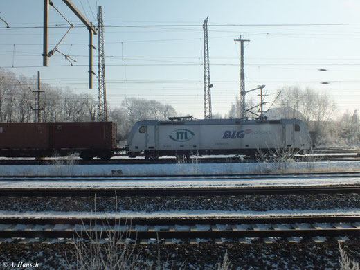 185 562-6 der ITL mit Güterzug kurz vorm Hbf. Luth. Wittenberg (5. Februar 2012)