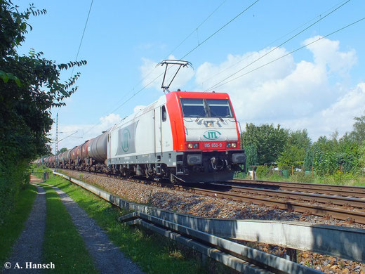 Dresden Stetzsch ist mittlerweile ein sehr beliebter Fotopunkt, wohl auch wegen des dichten Güterverkehrs. Am 13. August 2013 passiert ITL 185 650-9 mit Kesselwagenzug den Hp Dresden Stetzsch