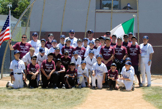 Le squadre Italian Dream e Nutley East Raiders dopo la partita