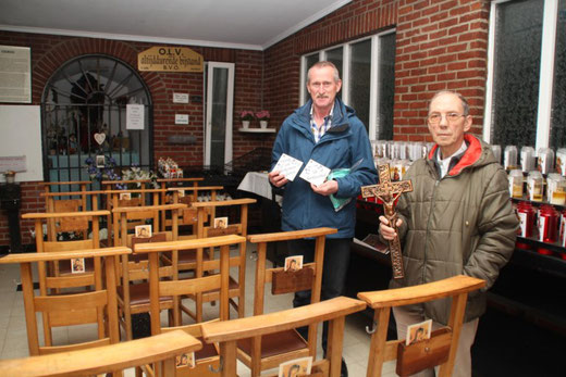 André Vanhamel en Romain Driesmans (rechts) in de Kapel Hamelheide